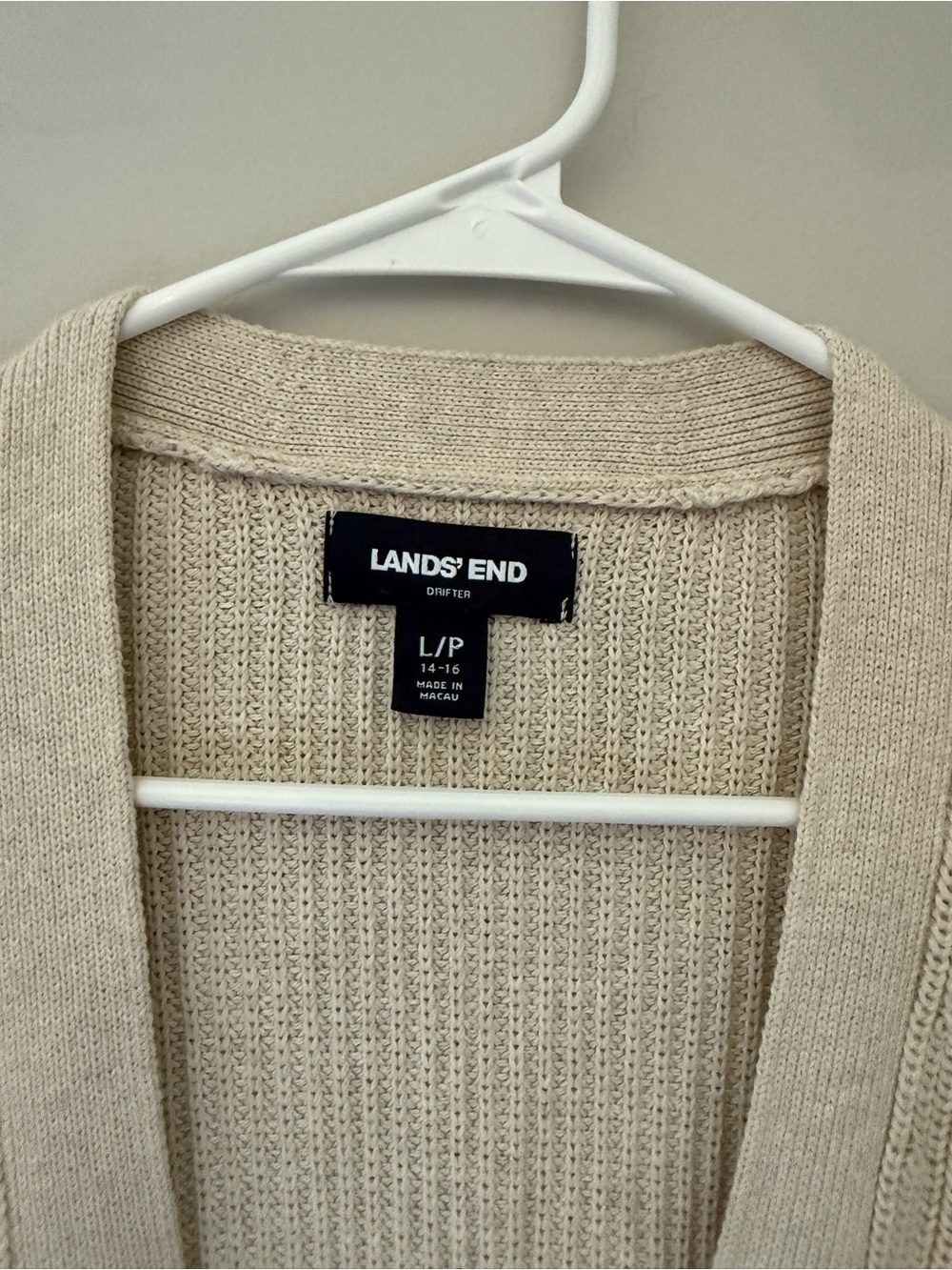Lands End Drifter Womens L Petite 14-16 Beige Cotton V Neck Cardigan - Picture 4 of 6